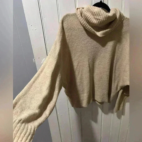 ICHI Touch of Alpaca Mega Turtleneck Sweater - Picture 2 of 5
